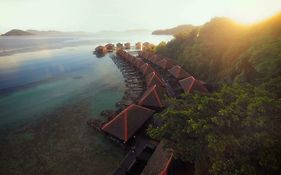 Gayana Marine Resort  5*